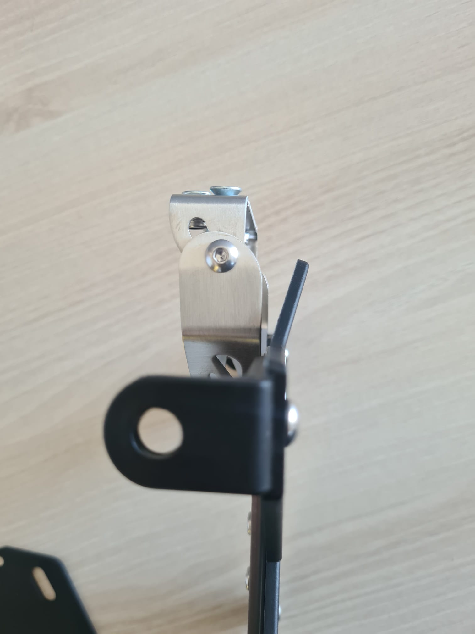 Soporte de matrícula Barracuda para Ducati Monster 600/S2R