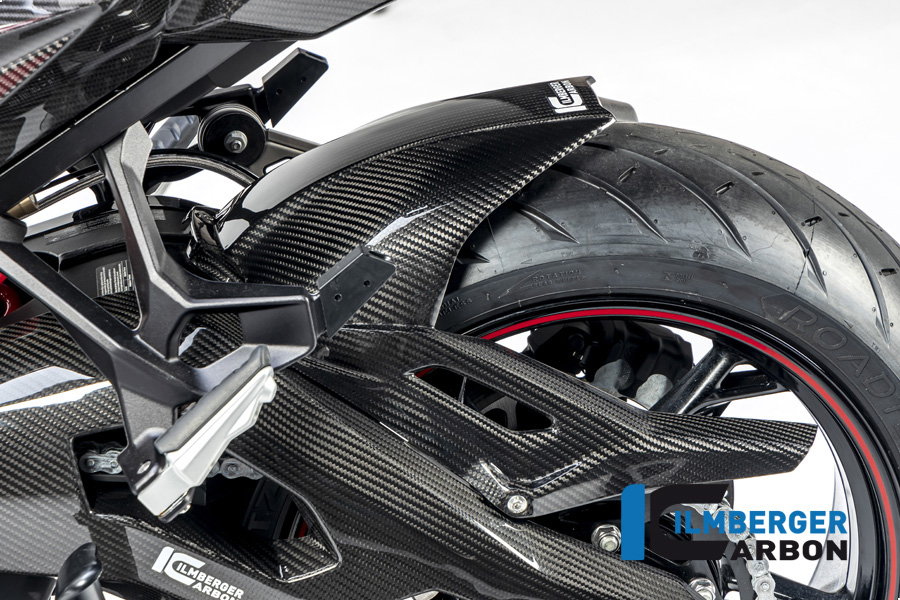 Guardabarros de carbono Ilmberger trasero con cubrecadena BMW S1000XR 2020- M1000XR 2024-