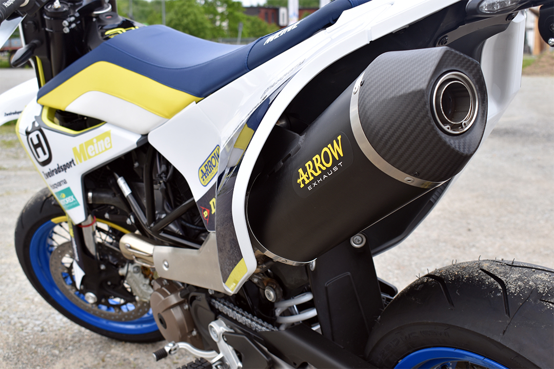 ARROW Silenciador DARK RACE-TECH para Husqvarna 701 Enduro / Supermoto año del modelo 2017-2022