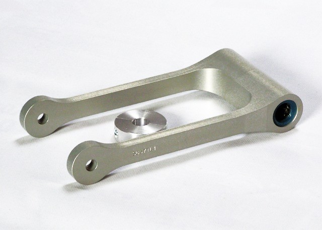 alpha Technik para kit de descenso de 30 mm Honda CBR1000RR, Tipo SC57; Año de modelo 2006-