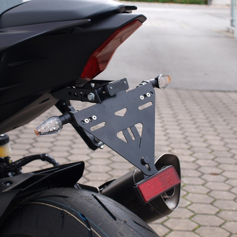 alpha Technik Portamatrículas para Yamaha YZF-R6; Tipo RJ27; Año del modelo 2017-