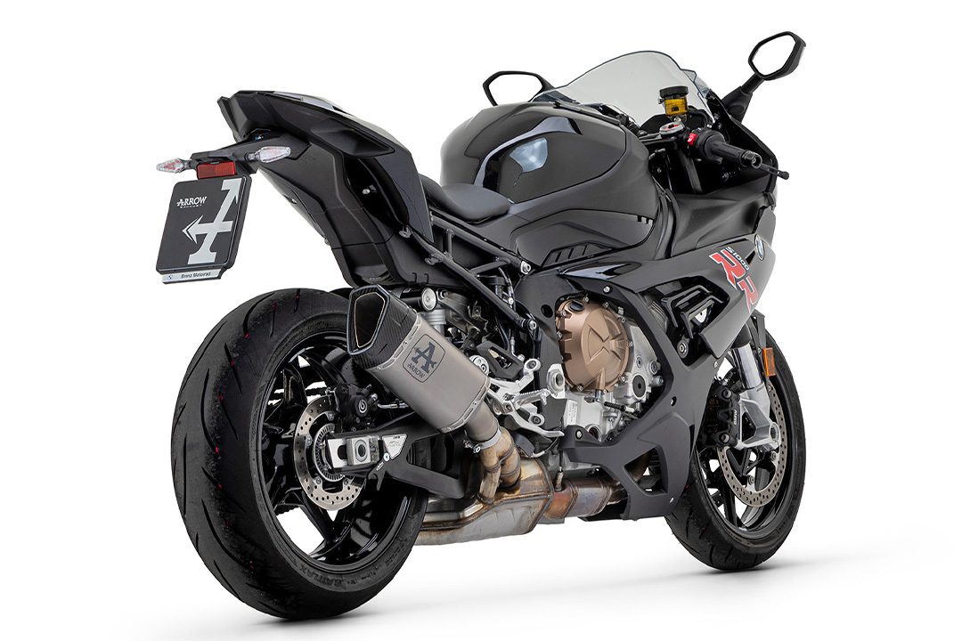 ARROW PISTA Slip-On Titanio para BMW S1000RR a partir de 2019- / S1000R a partir de 2021- / M1000RR a partir de 2020- / M1000R a partir de 2023-