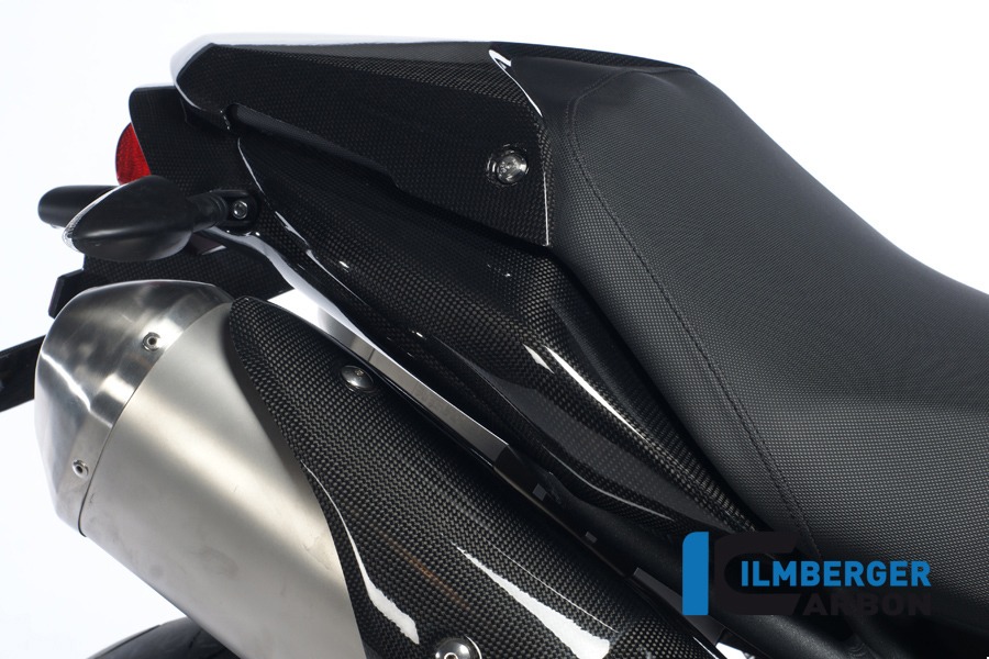 Tapa lateral de carbono Ilmberger bajo el asiento lado derecho, Carbono