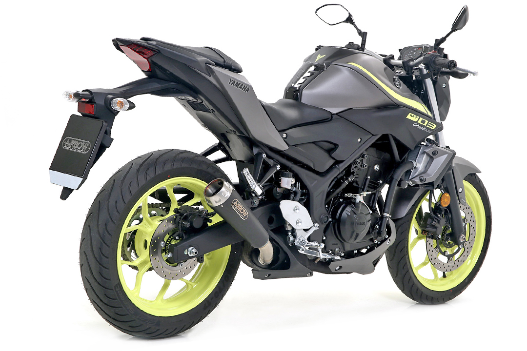 Escape ARROW DARK PRO Race para Yamaha MT-03 año de modelo 2016- y YZF-R3/YZF-R25 año de modelo 2015-