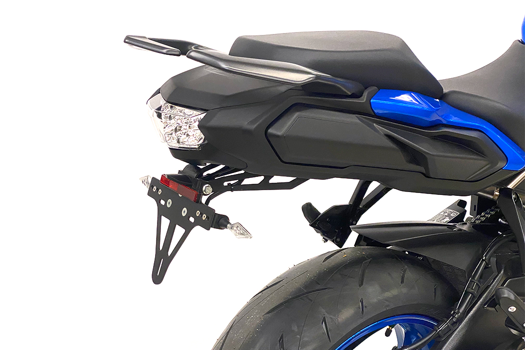 Soporte de matrícula alpha Technik para Suzuki GSX-S1000GT y GSX-S1000GX, Tipo WEK0 / WEK3, Año de modelo 2021-
