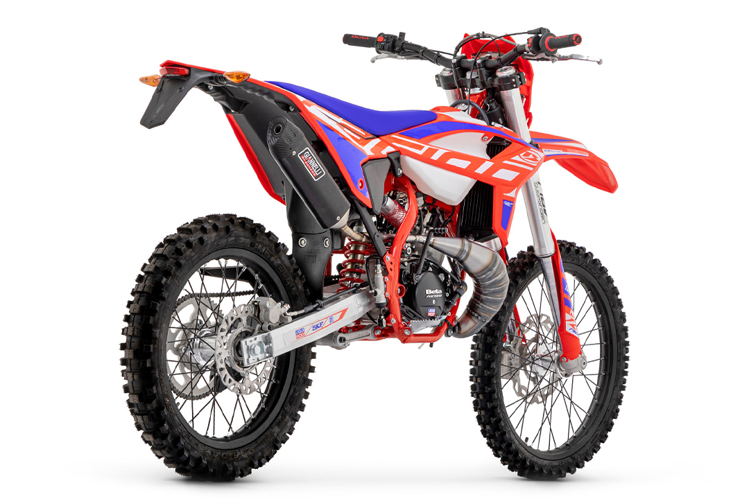 GIANNELLI SONIC DARK Aluminio para Beta RR 50 Año del modelo 2022-