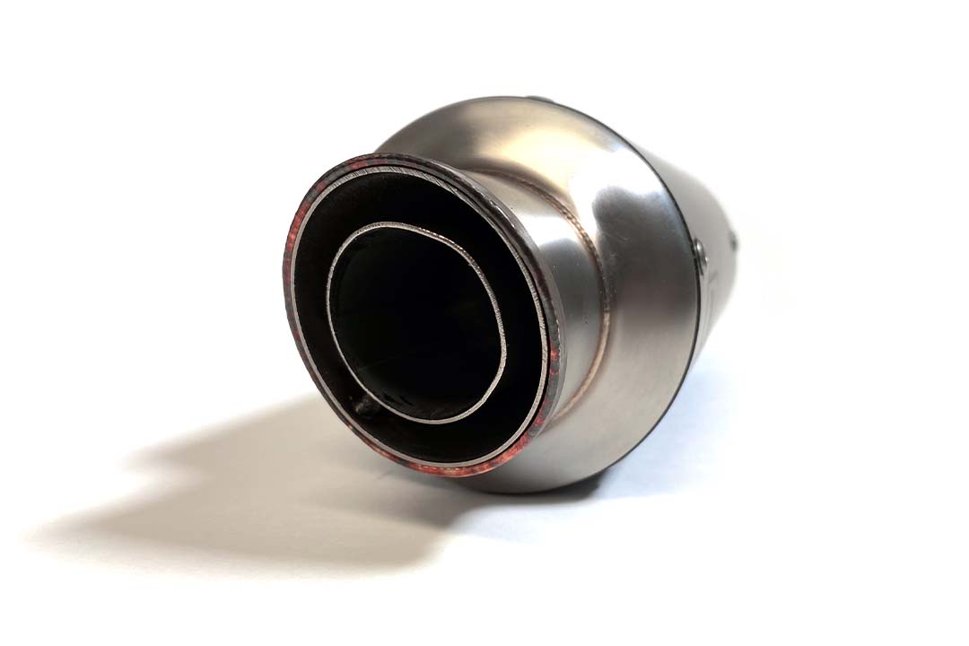 ARROW Escape DARK GP2 para Kawasaki Z900 2020- de acero inoxidable negro