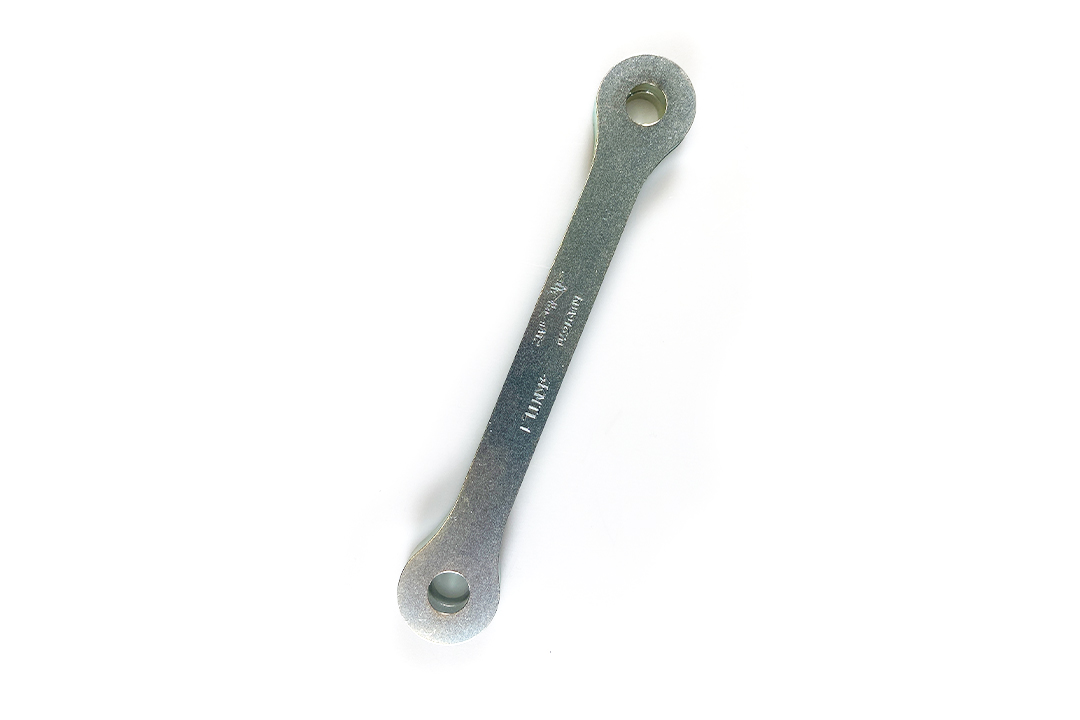alpha Technik Kit de Bajada de Altura 20mm para Yamaha Tenere 700, DM07 / DM08 / DM11 / DM15 / DM16, a partir del año de modelo 2019-