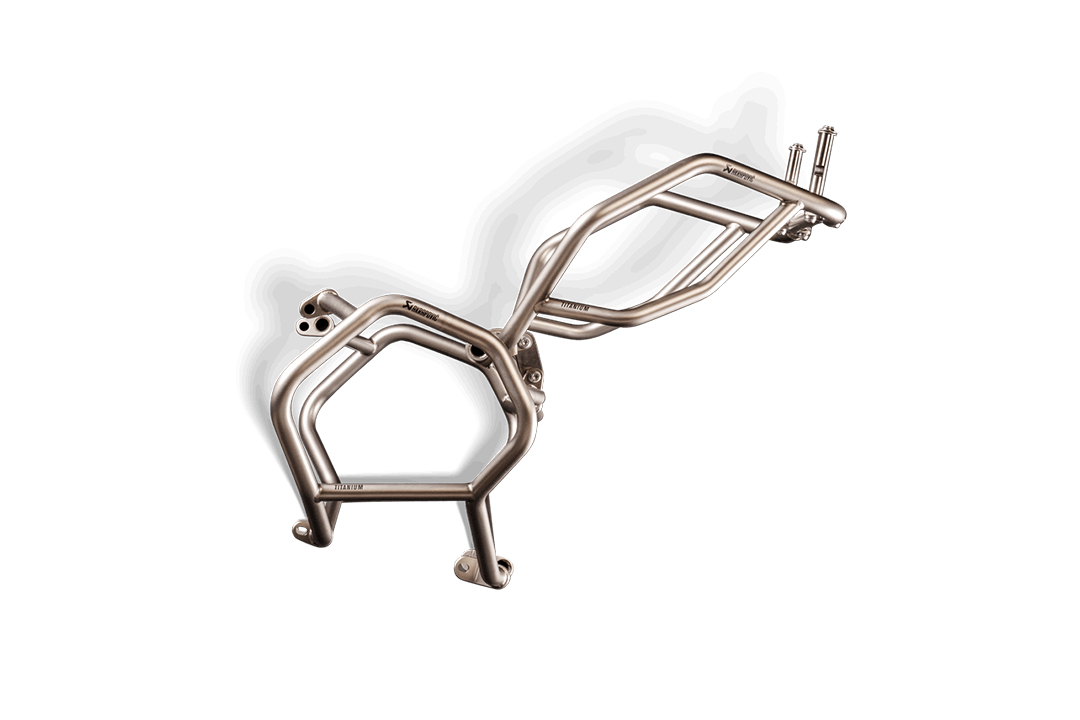 Juego de defensas superiores Akrapovic (Titanio)