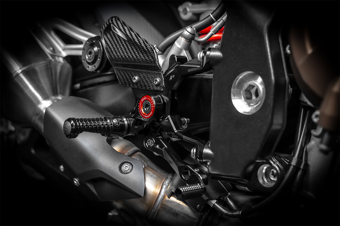 Sistema de reposapiés GILLES MUE2 BMW M 1000 R, 2022- , S1000 R, 2021-