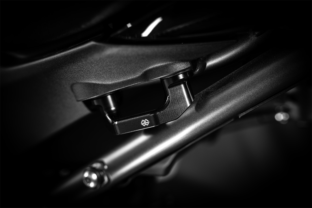 Gilles Tapa de Soporte de Estribera de Pasajero, negro, para Yamaha, RM39