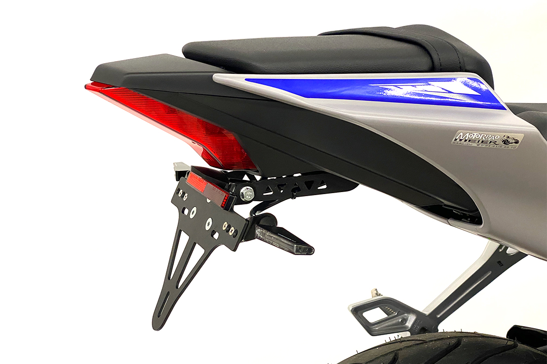 Soporte de matrícula alpha Technik para Yamaha YZF-R125 / R125 / YZF125-A, a partir del año de modelo 2021-