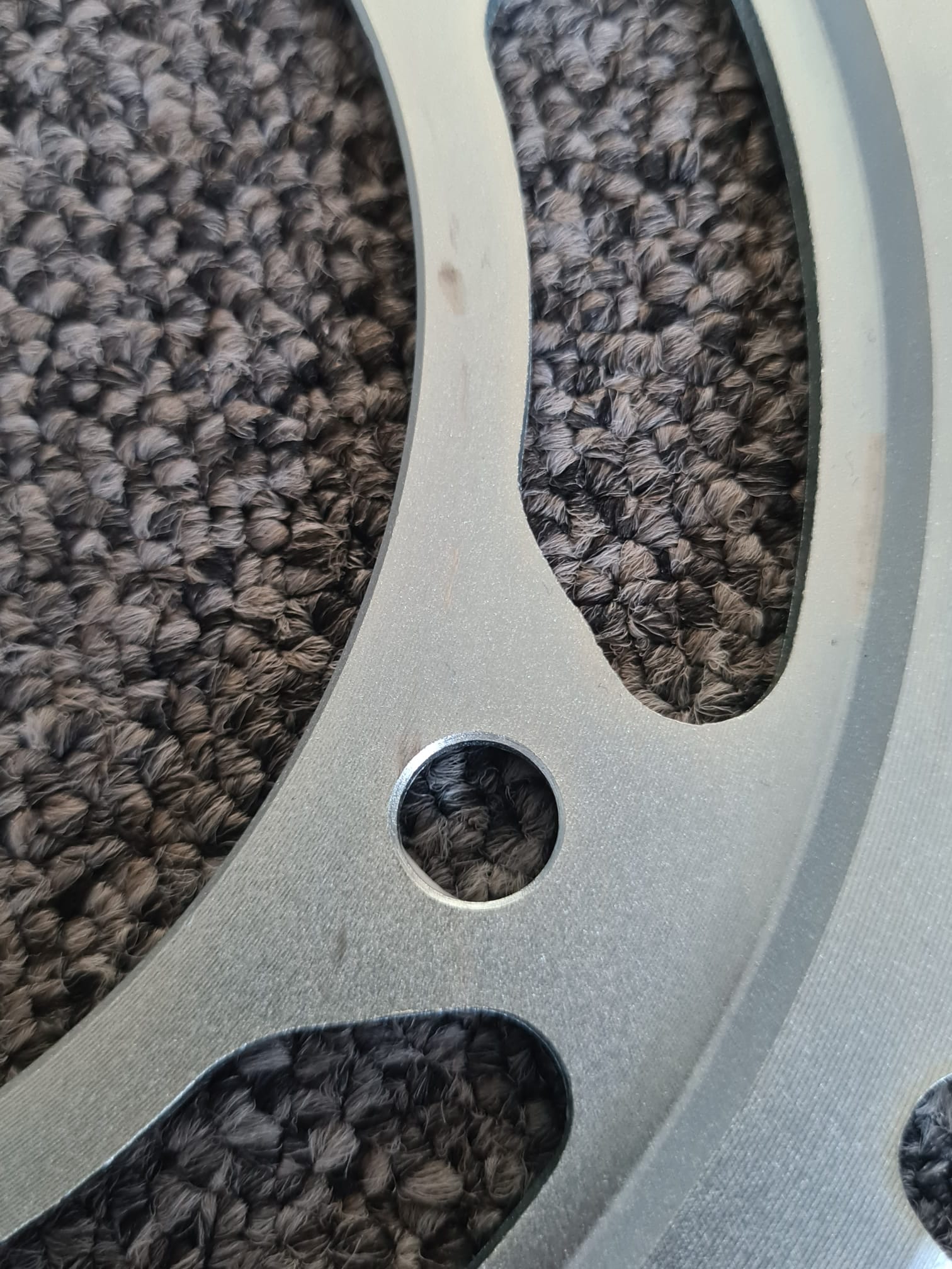 corona Acero, 46 dientes, Paso 525