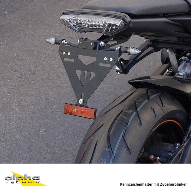 Soporte de matrícula alpha Technik para Yamaha MT09/ABS; Tipo RN29; Año del modelo 2013-2016