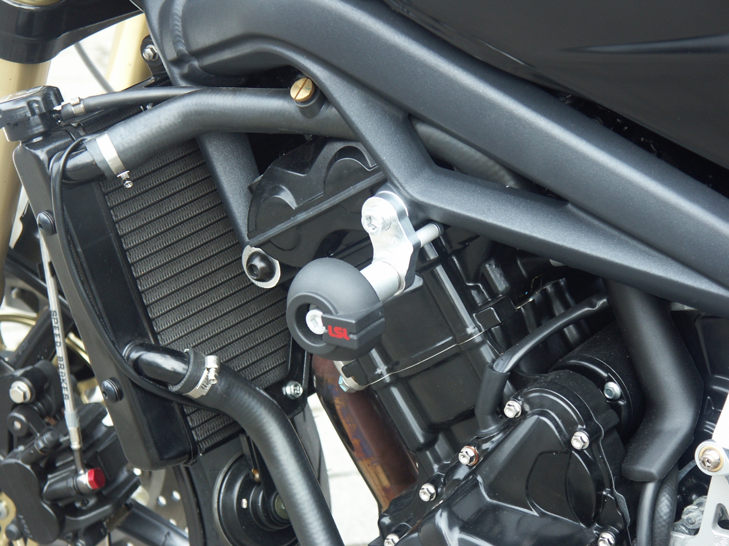 Kit de montaje de protectores anticaída LSL para Triumph Street Triple 675, -2012