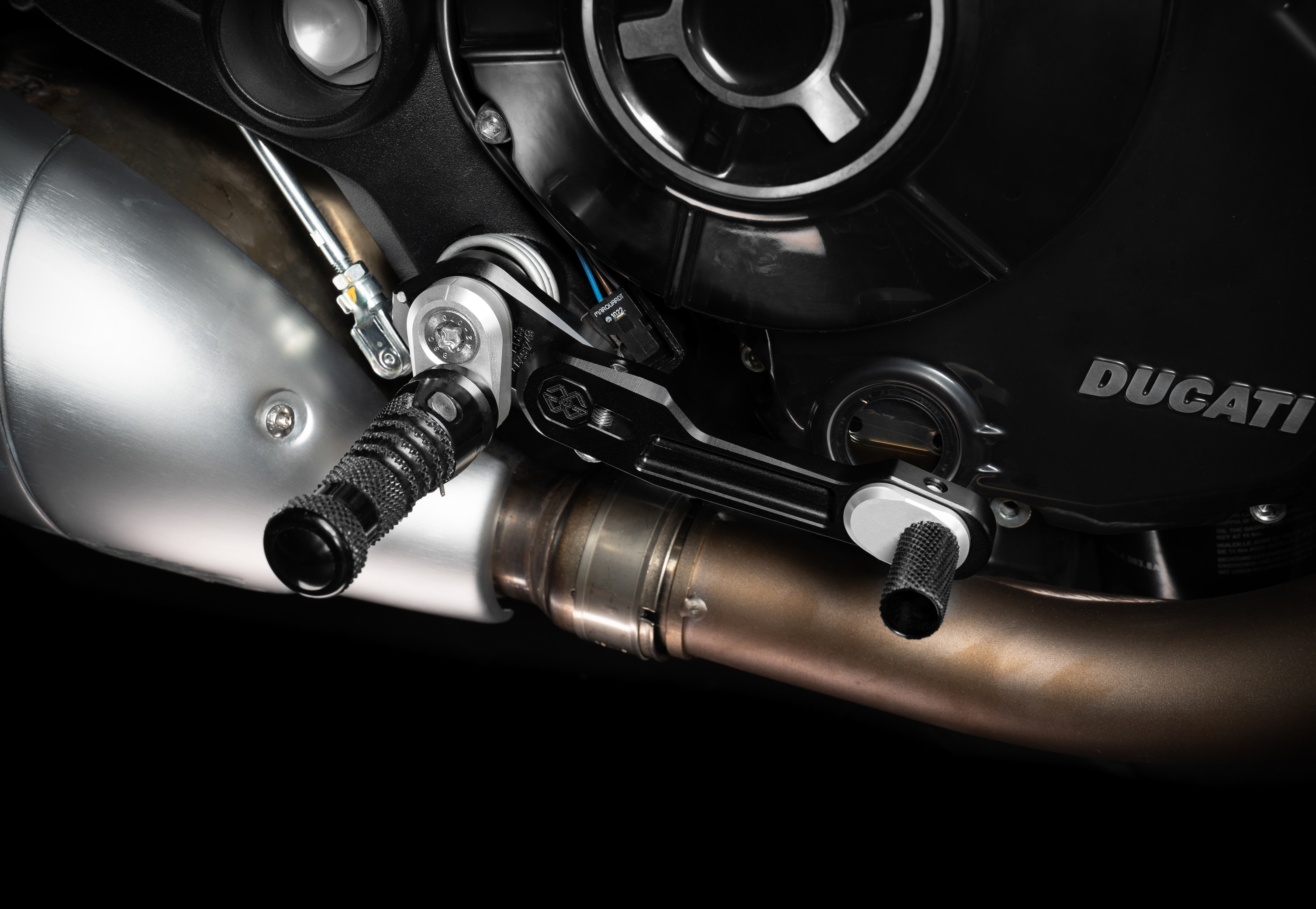 GILLES RCT10 sistema de reposapiés para Ducati Scrambler 1100
