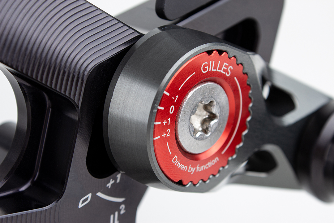 GILLES MUE2 Sistema de estriberas MUE2-D02-B para Ducati Streetfighter 1103 V4S 2020