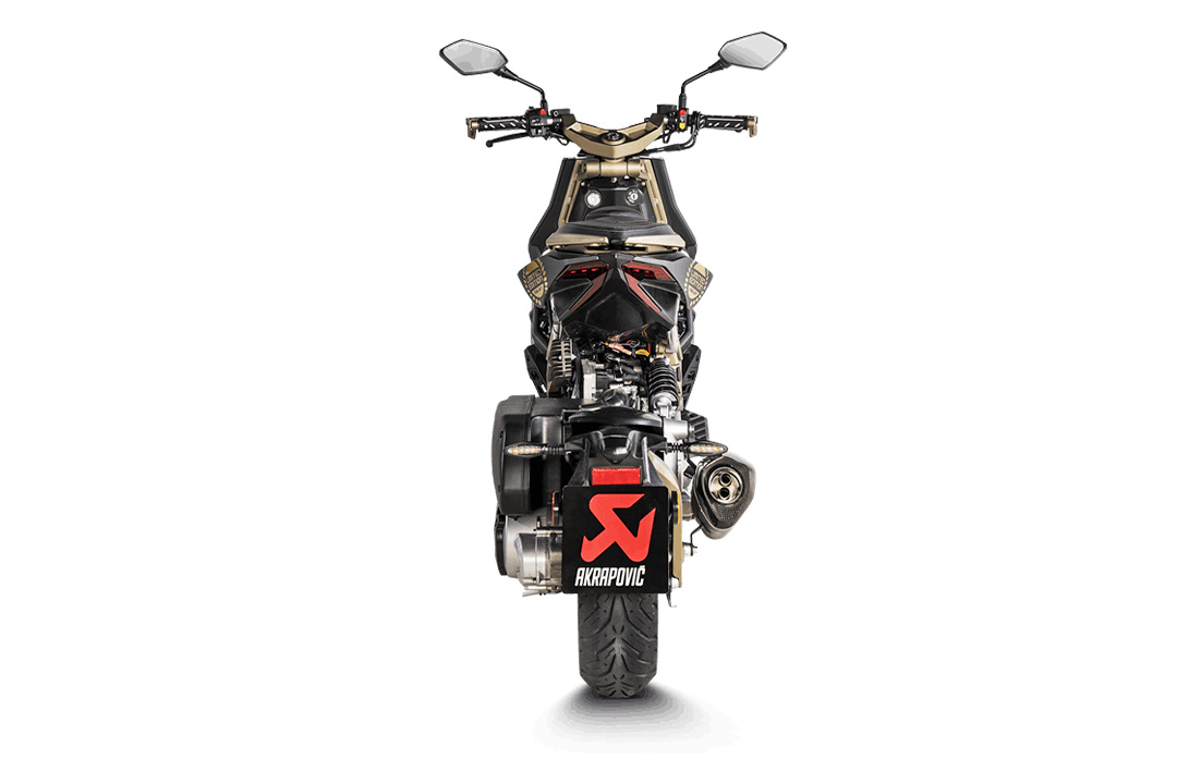 Silenciador Akrapovic Slip-On Line (Titanio) sistema de escape para Italjet Dragster 125 / 200 a partir del año de modelo 2021-