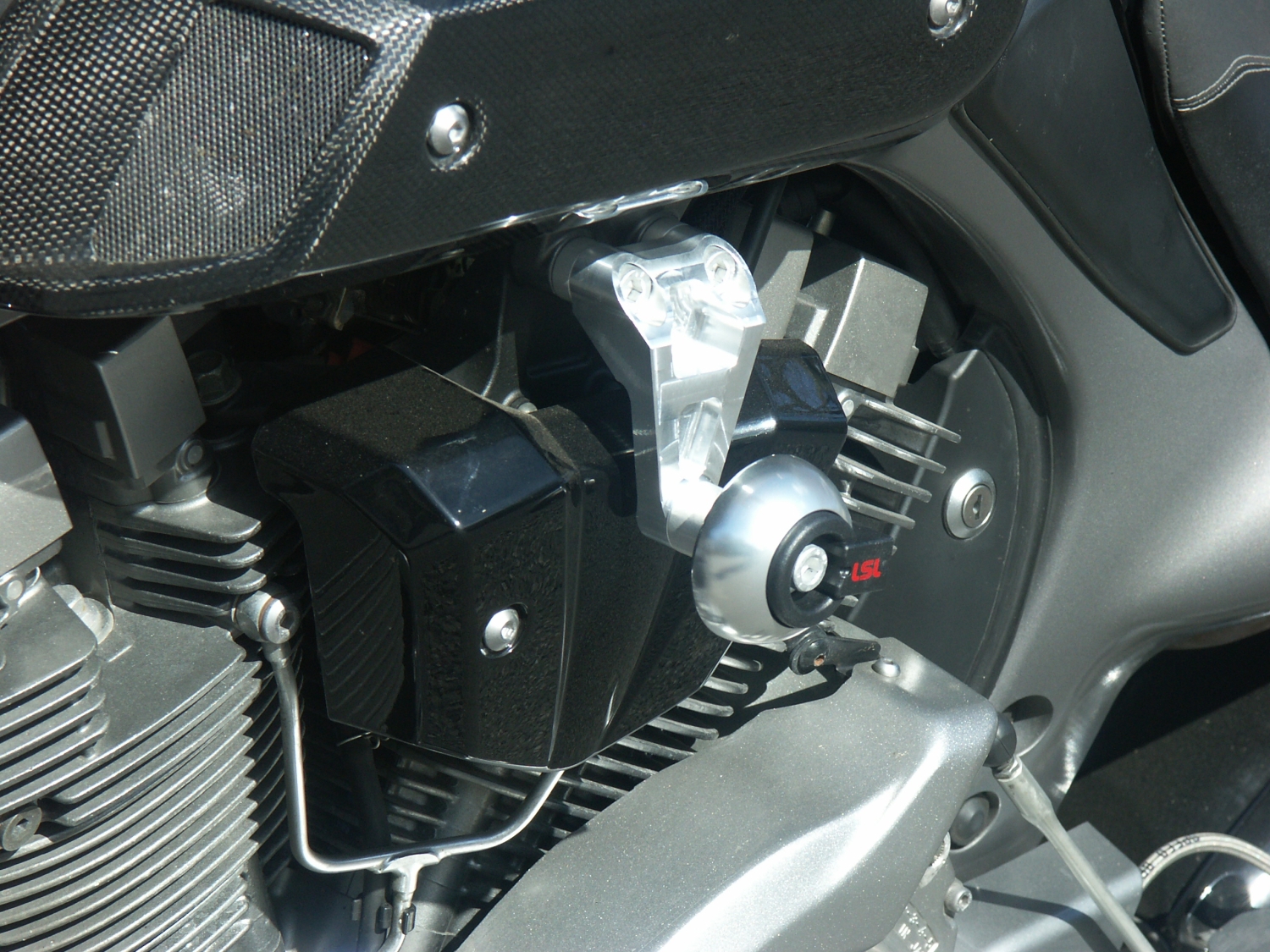 Kit de montaje de topes anticaída LSL para Yamaha MT01, 2005-