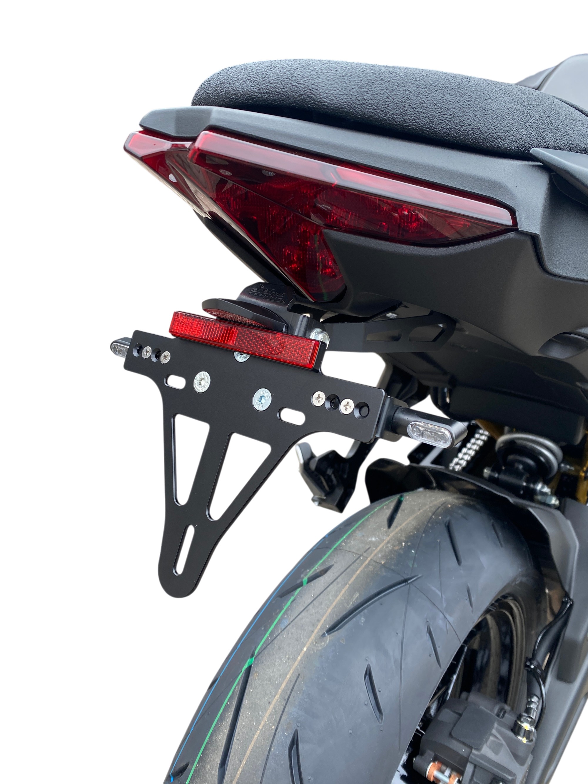 Soporte de matrícula alpha Technik para Kawasaki Z650S a partir del modelo año 2026-