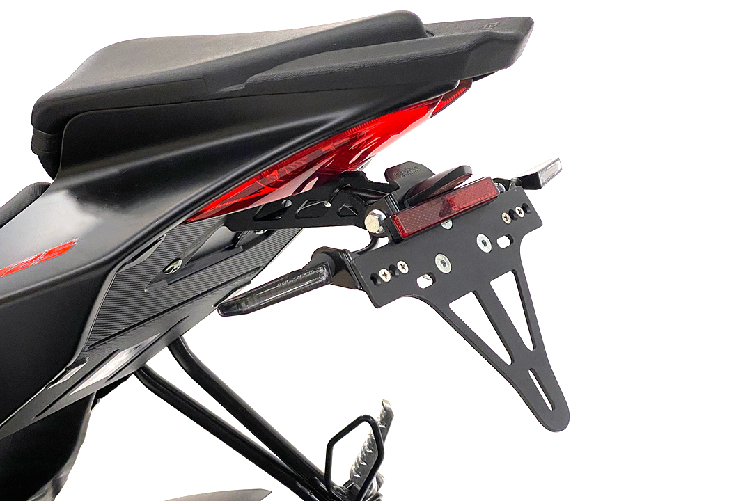 Soporte de matrícula alpha Technik para Aprilia RS125 y Tuono 125, Tipo XA / XT, Año del modelo 2021-