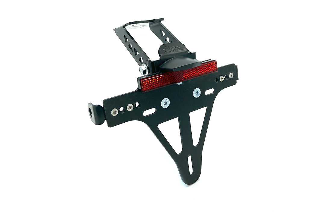 alpha Technik Soporte de matrícula para Yamaha YZF-R1, Tipo RN12 / RN19, años 2004 - 2008