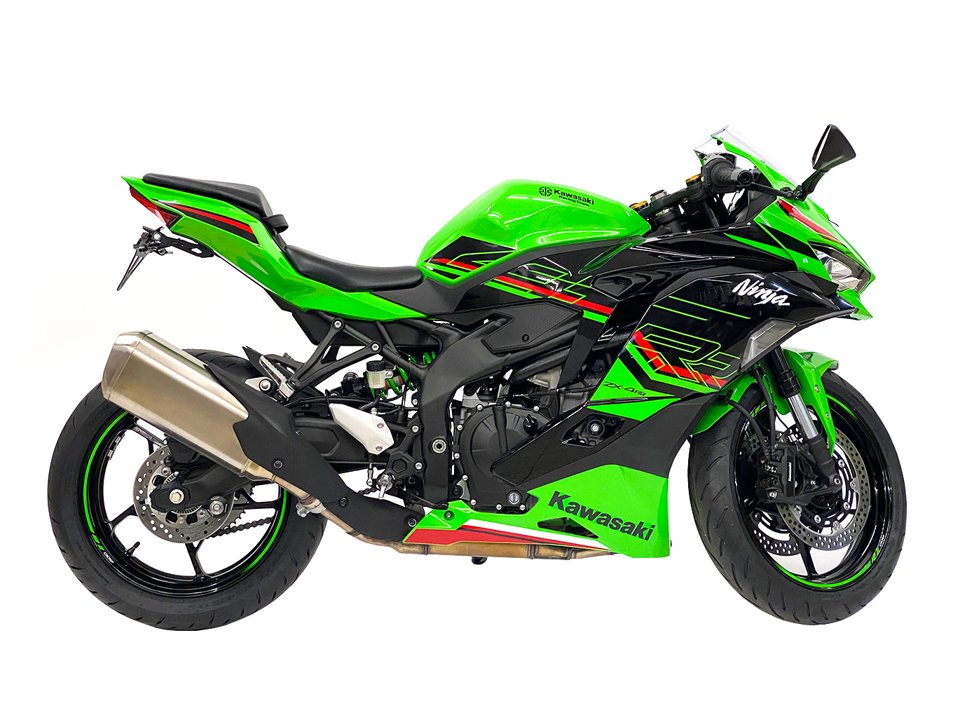 Soporte de matrícula alpha Technik para Kawasaki Ninja ZX4-R / ZX-4RR, año de modelo 2024-