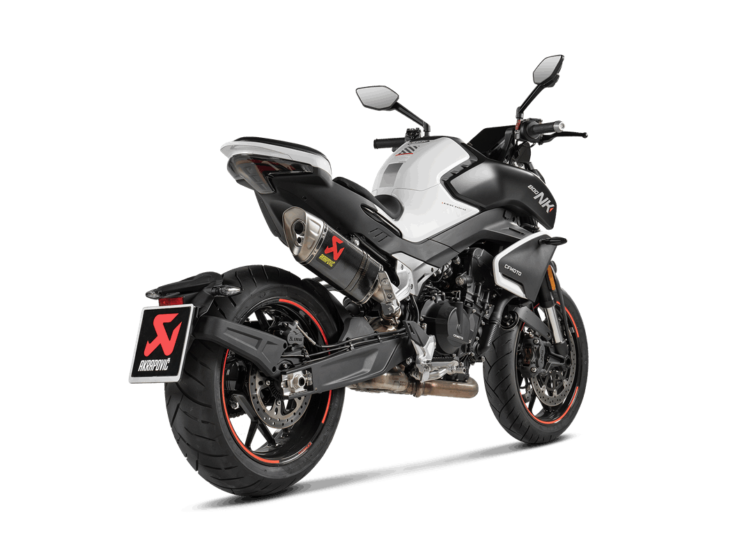 Akrapovic Slip-On Line (Carbon) para CFMOTO 800NK, 2023-2025