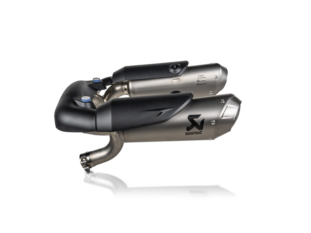 Akrapovic Slip-On Line (Titanium) Escape para Ducati Panigale V2, Streetfighter V2 Año del modelo 2025-