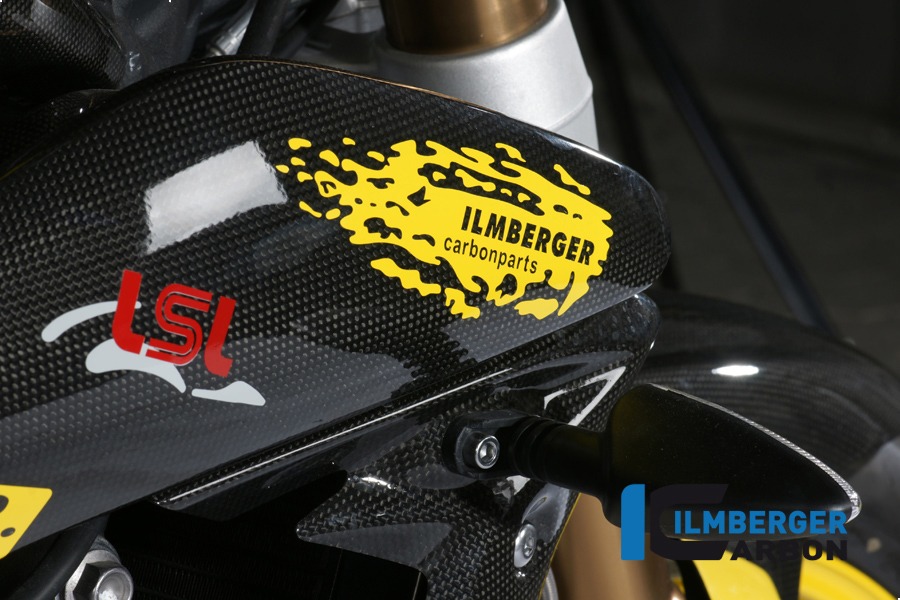 Tapa lateral de carbono Ilmberger sobre el radiadorr lado derecho, Carbono
