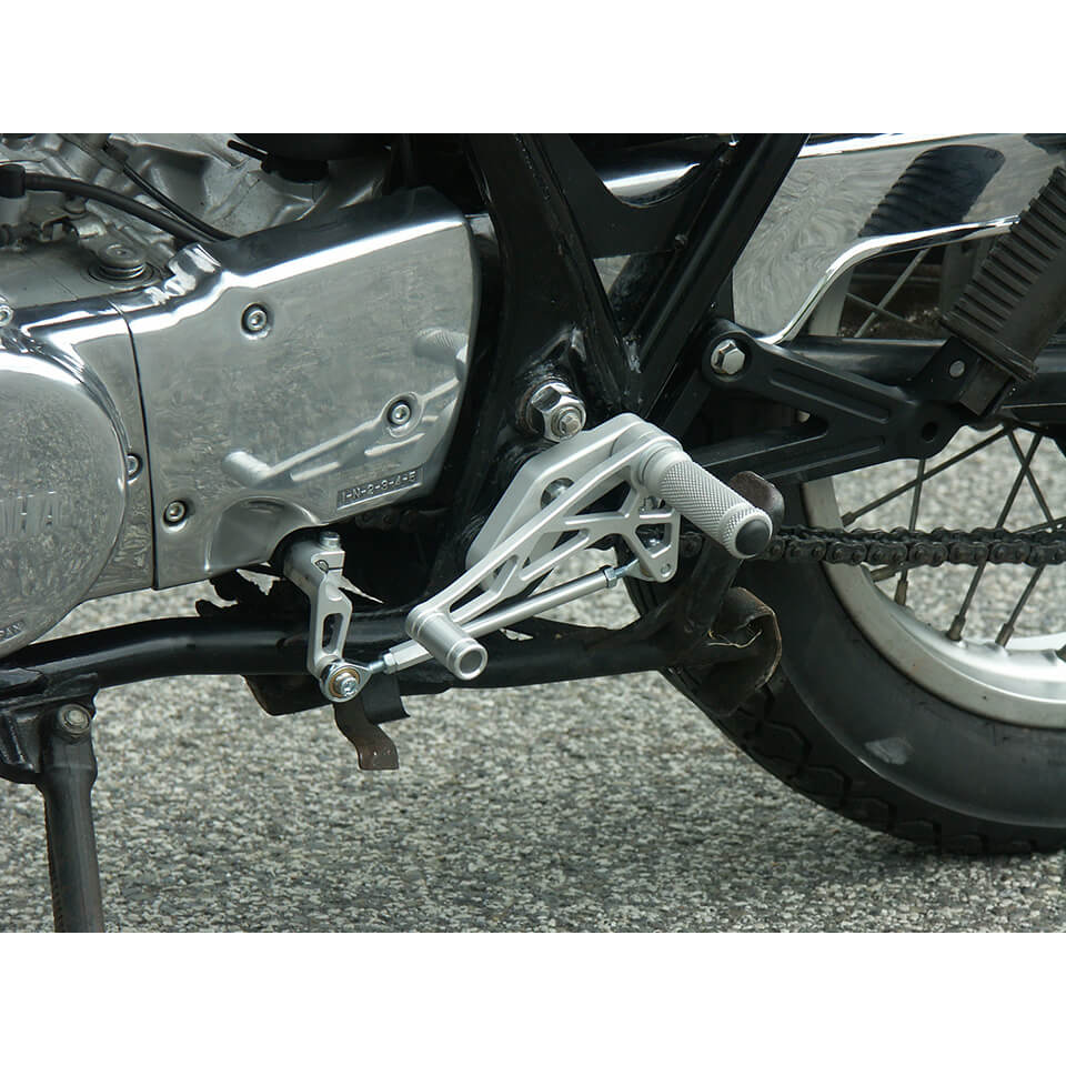 Reposapiés LSL para Yamaha SR500