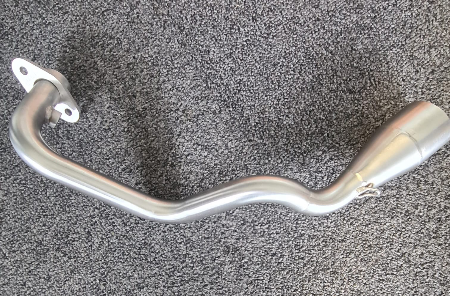 Colector de carreras ARROW para Piaggio Medley 125 2020- / Medley 150 2020-, sin catalizador