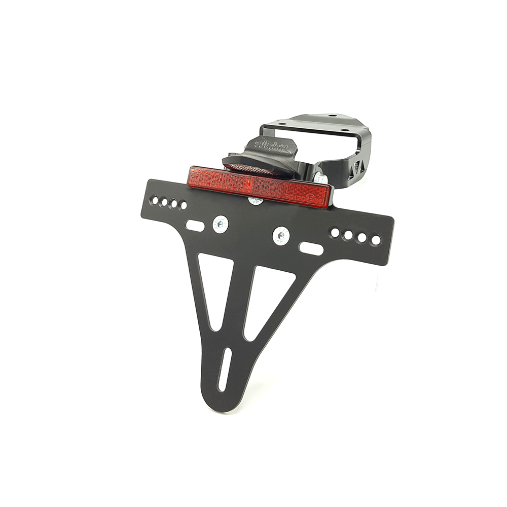 Soporte de matrícula alpha Technik para Yamaha XV950 y XV950R; TIPO VN03/VN07; Año del modelo 2013-