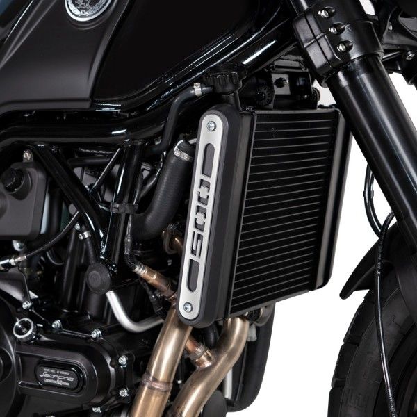 Tapa lateral Barracuda, para Benelli Leoncino 500 a partir del año de modelo 2018