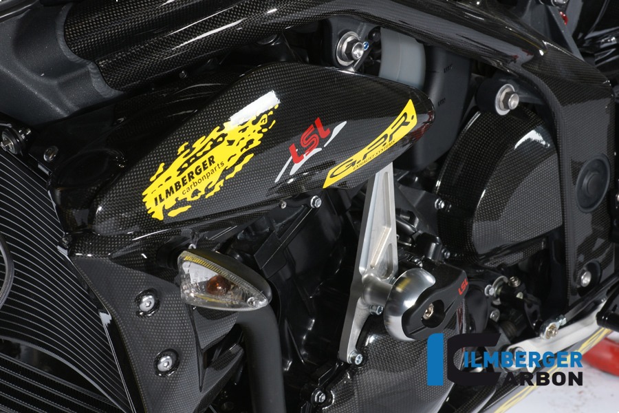 Tapa lateral de carbono Ilmberger sobre el radiadorr lado izquierdo, Carbono