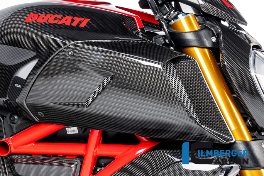 Carenado del conducto de admisión de aire de carbono Ilmberger lado derecho, brillante Ducati Diavel 1260, 2019-