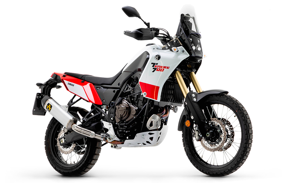 Silenciador ARROW INDY RACE con cubierta de aluminio plateado y tapa de carbono para Yamaha Tenere 700 a partir del año de modelo 2019