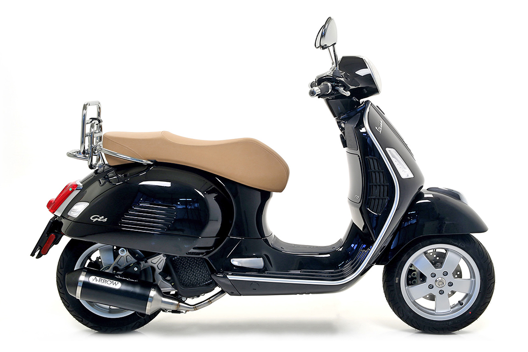 Escape ARROW DARK URBAN para Piaggio Vespa GTS125 año del modelo 2017-2018