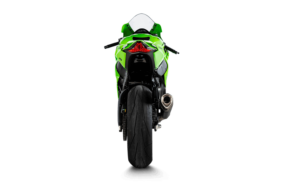 Silenciador Akrapovic Slip-On Line (Titanio) para Kawasaki Ninja ZX-10R (RR) a partir del año de modelo 2021-