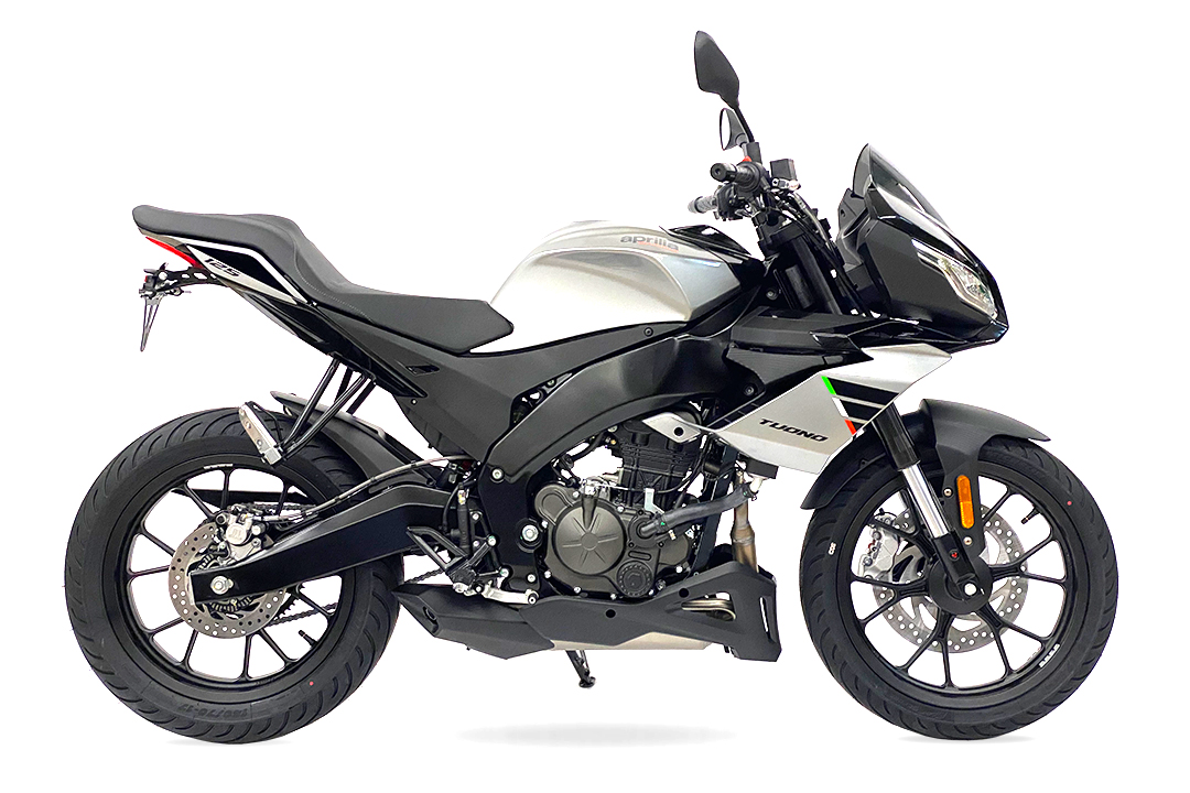 Soporte de matrícula alpha Technik para Aprilia RS125 y Tuono 125, Tipo XA / XT, Año del modelo 2021-