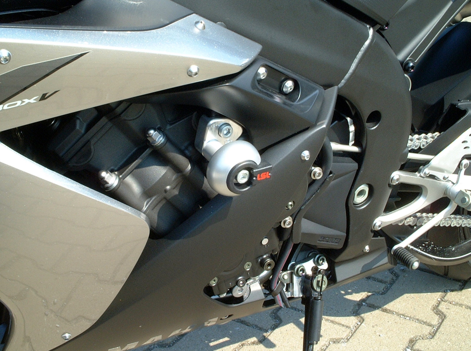 Kit de montaje de protectores anticaída LSL para Yamaha YZF-R1, 2004-2006