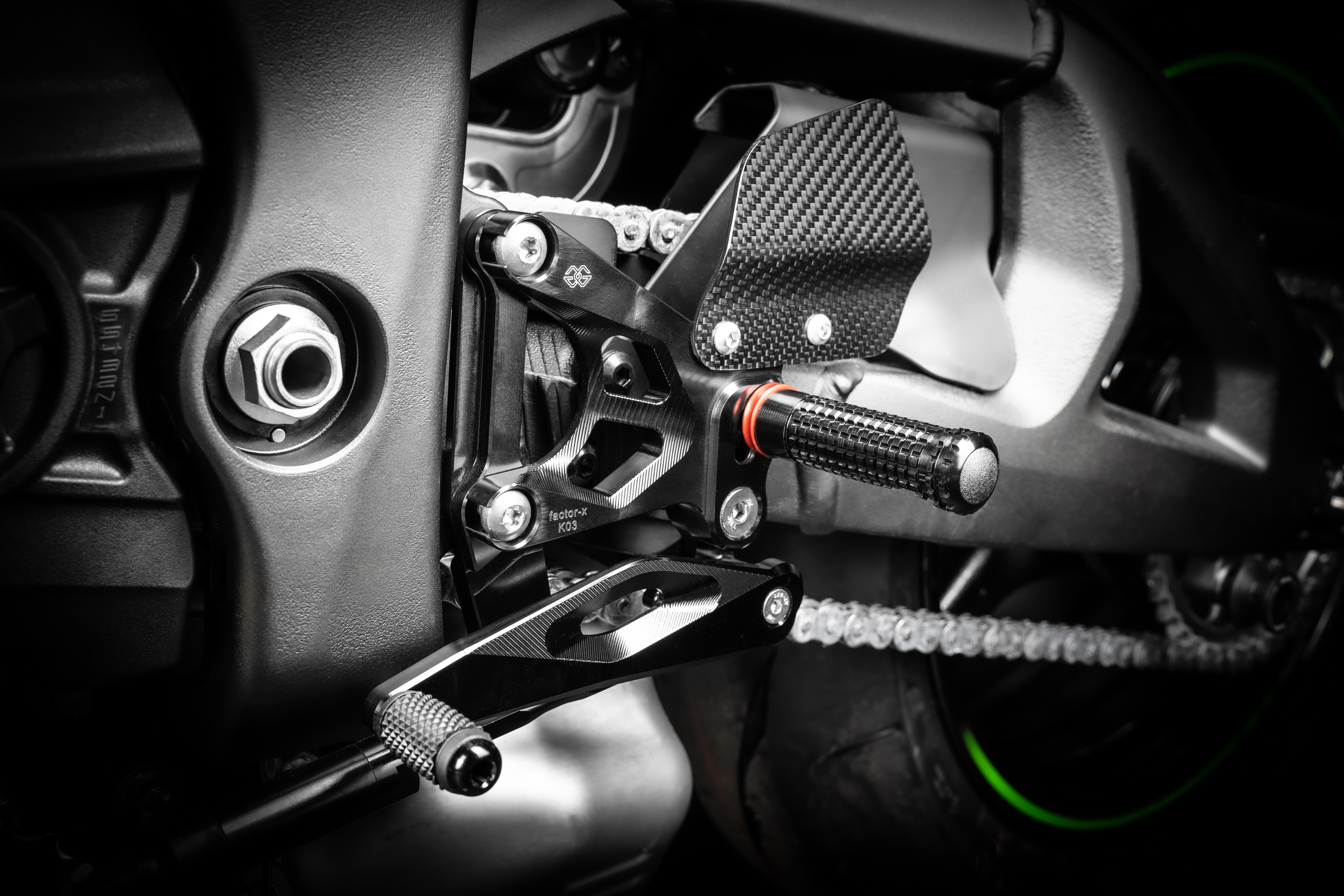 GILLES FXR Sistema de estriberas Kawasaki ZX10R negro