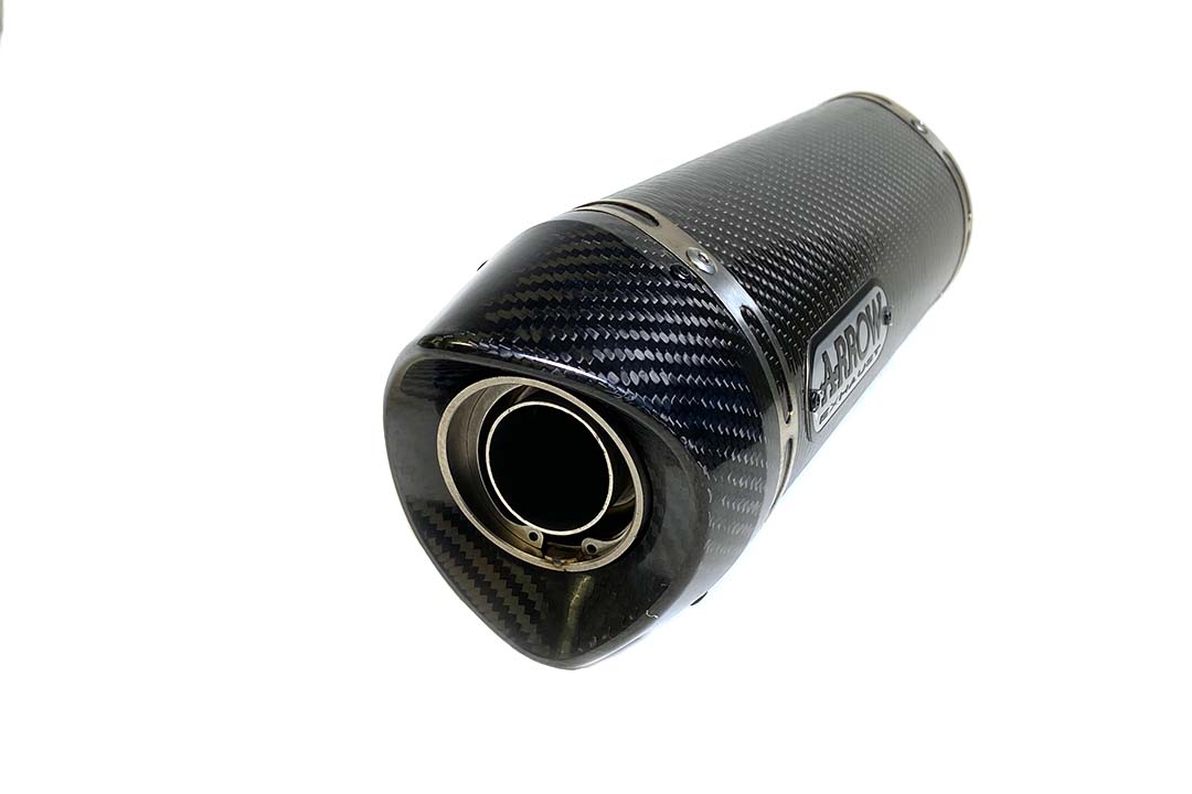 Escape ARROW THUNDER para Yamaha MT07 / Tracer 700 2014-2020, Carbono (Solo con colector ARROW)