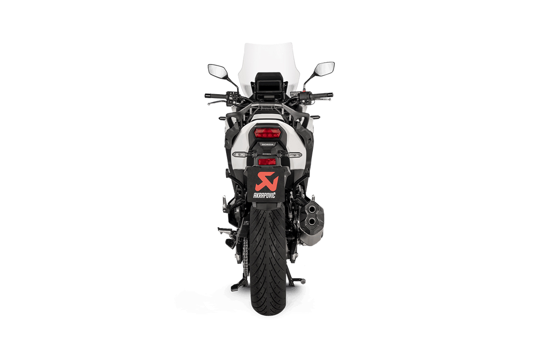 Línea Akrapovic Slip-On (Titanio) para Honda NT1100 a partir del año modelo 2022-2025
