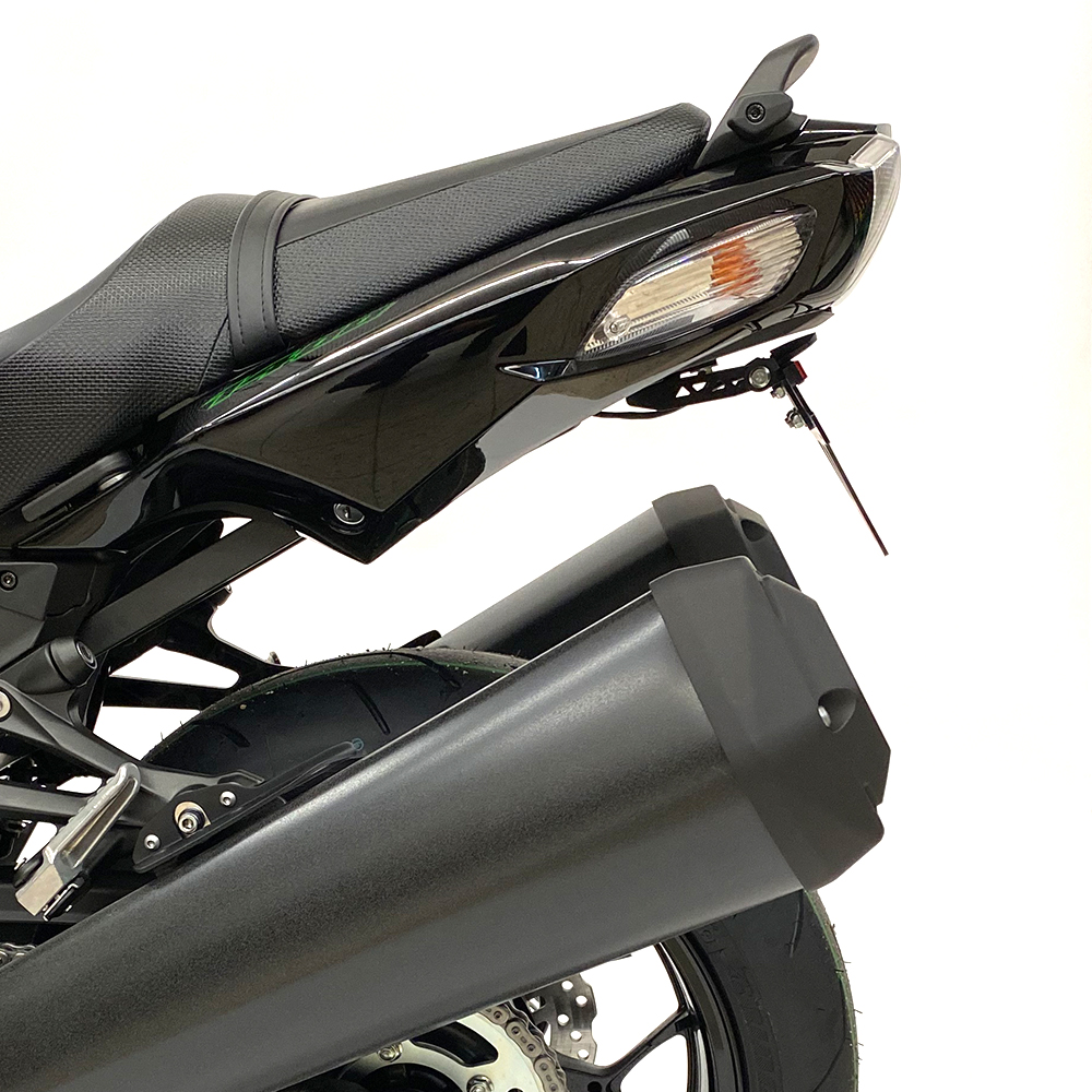 Portamatrículas alpha Technik para Kawasaki ZZR1400; TIPO ZXT40H; Año del modelo 2016-