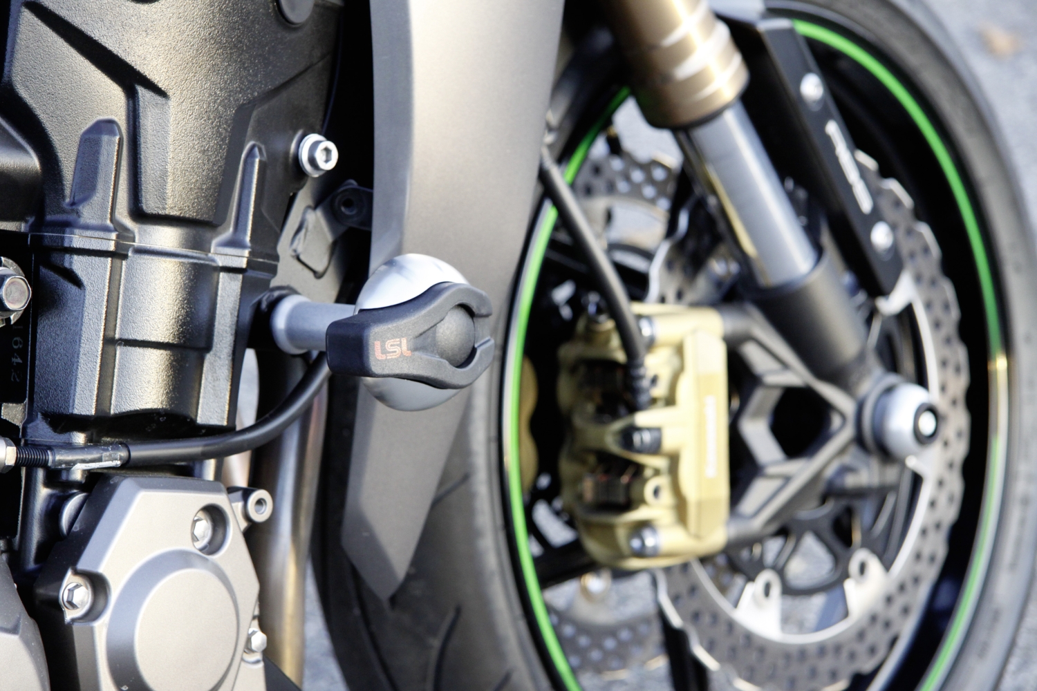 Kit de montaje LSL Crash Pad para Kawasaki Z1000 ABS, 2010-
