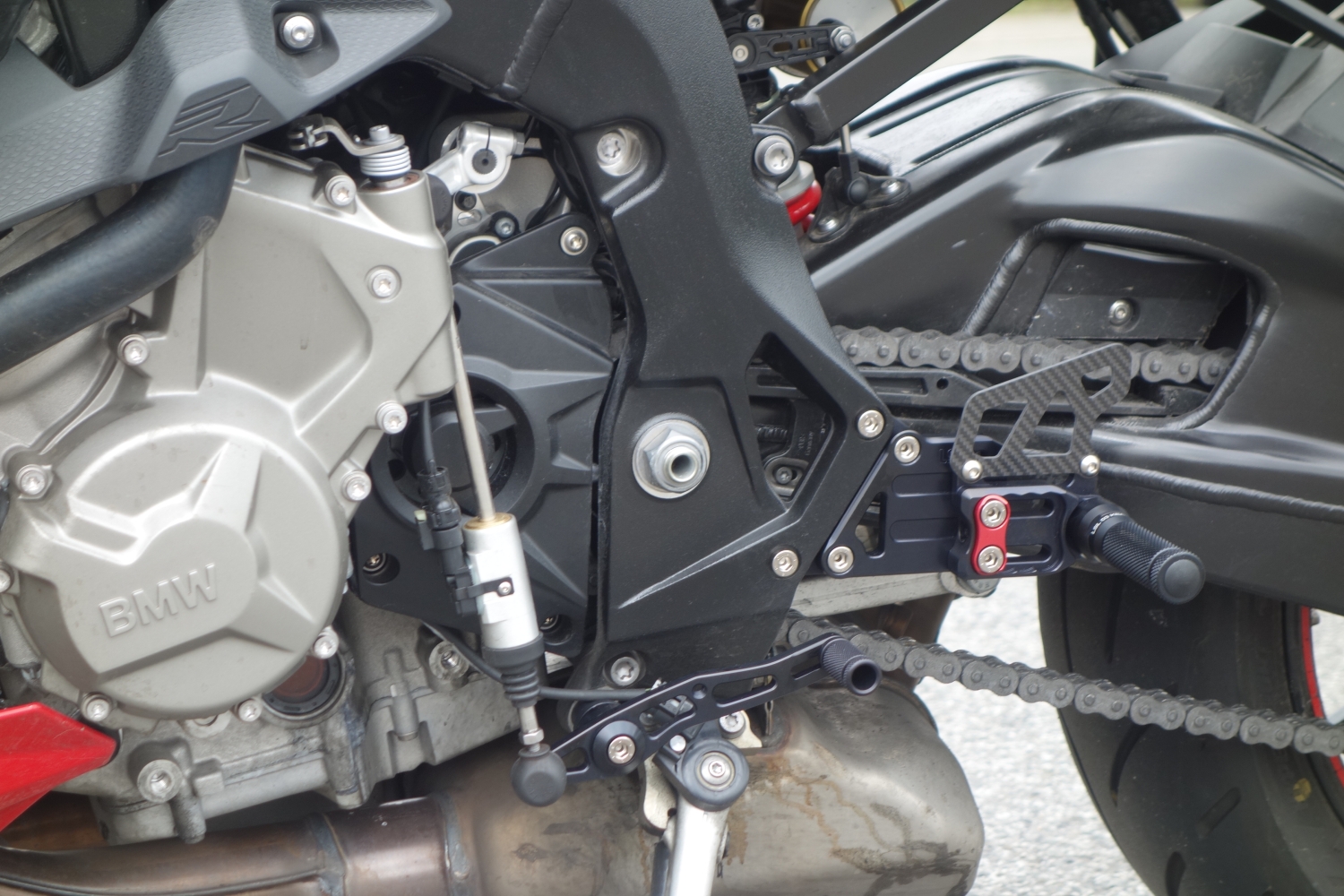 Sistema de estriberas LSL 2Slide para BMW S1000RR, 2017- , negro-rojo