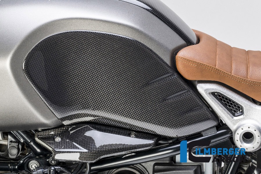 Tapa de depósito de gasolina Ilmberger Carbon lado izquierdo, Carbono