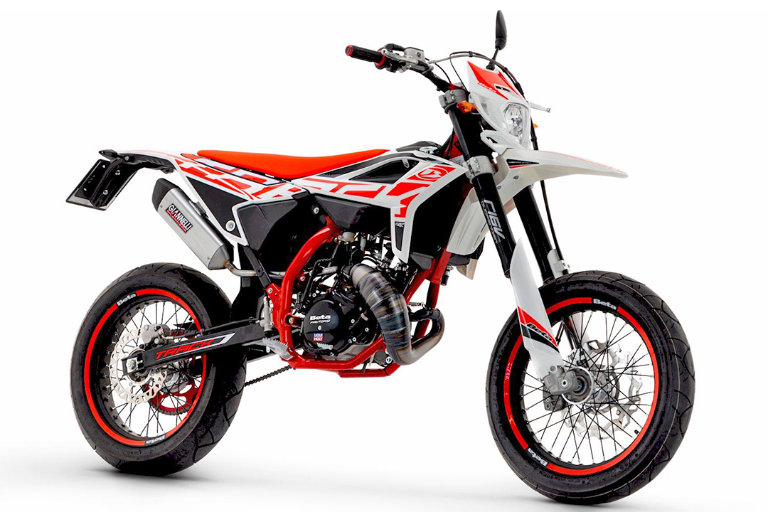 GIANNELLI Escape Sonic Aluminio Dark para Beta RR50 2021-