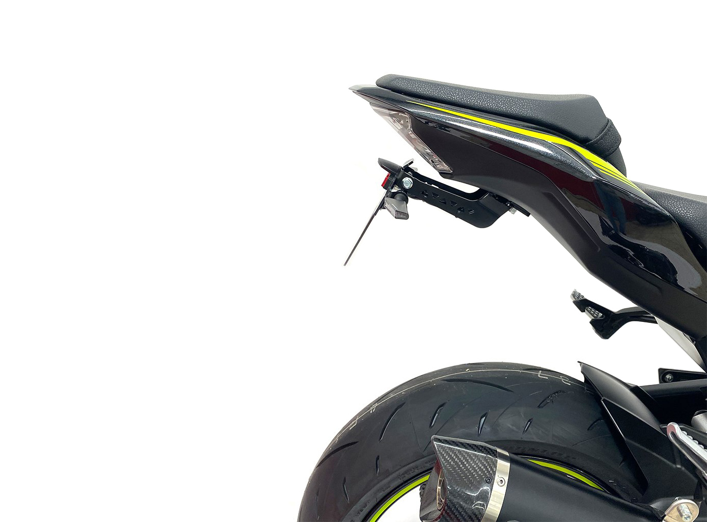 Soporte de matrícula alpha Technik para Kawasaki Z900 año de modelo 2017-